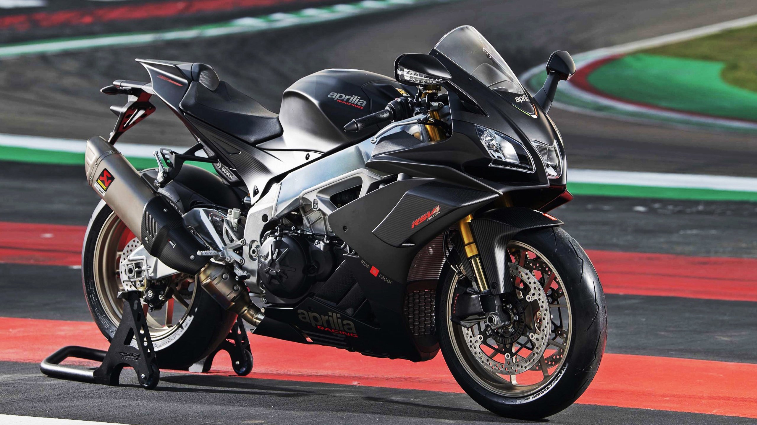 中国足球国际影响力持续增强，交流合作不断深化，影响中国足球是足协吗