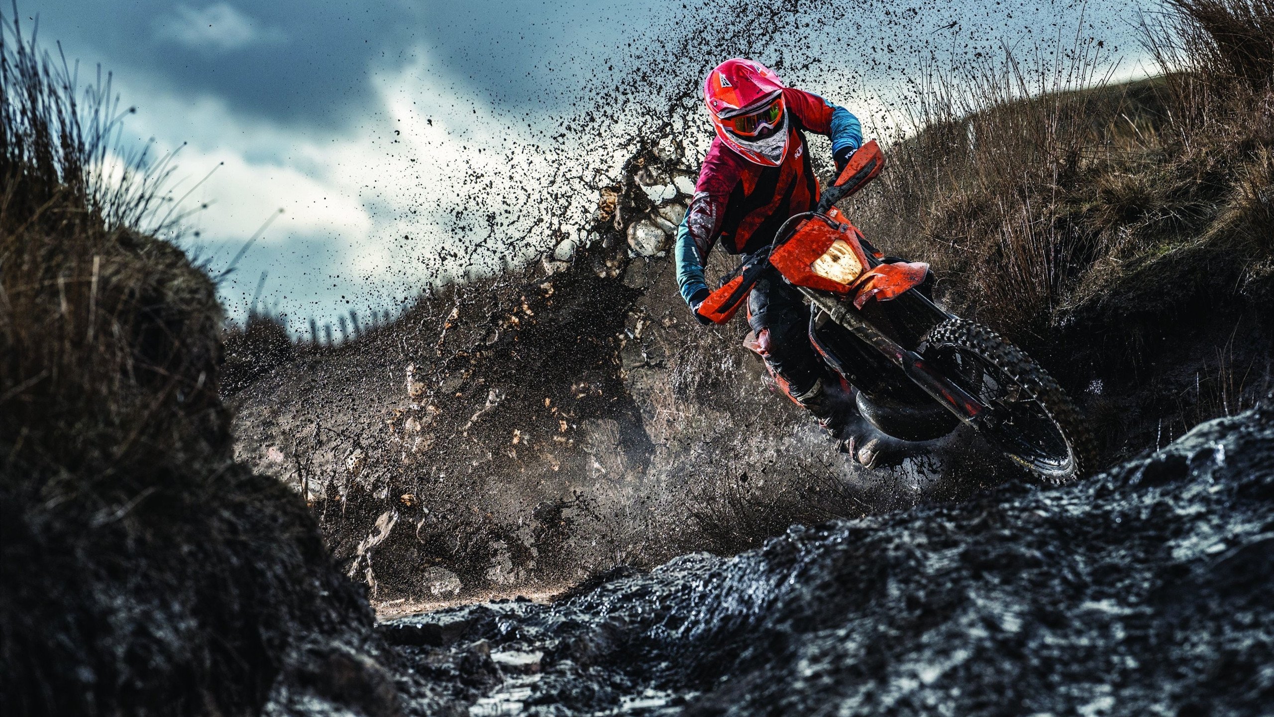 九游(jiuyou)官方网站-英超豪门争霸：冠军争夺激烈到最后一刻，英超豪门俱乐部